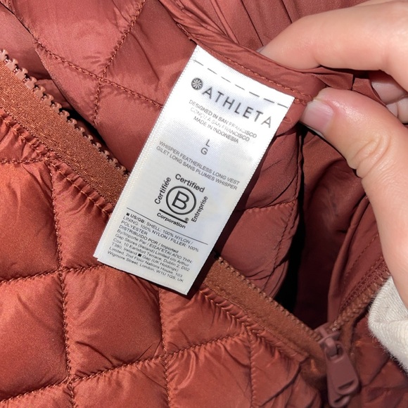 ATHLETA whisper featherless long puffer belted vest in copper Mahogany - Picture 6 of 9